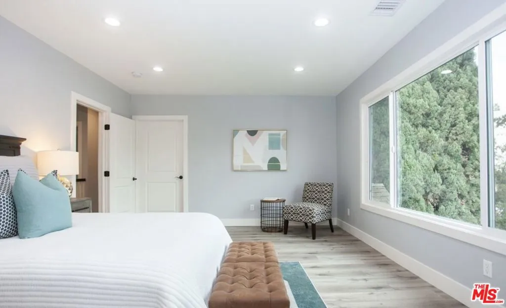 433 S Wilton Place, Los Angeles, California 90020 home-pic-43